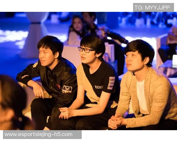 电竞比分与和平精英深度解析EDG战队的游戏节奏与策略演变 电竞比分与和平精英深度解析EDG战队的游戏节奏与策略演变